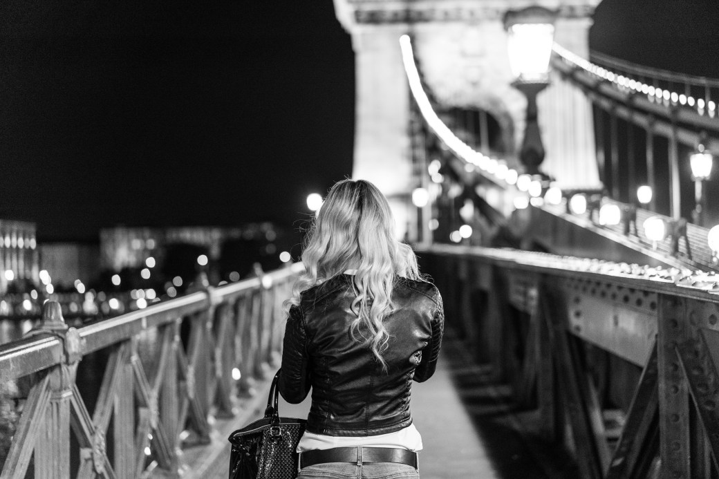 blonde-girl-walking-on-chain-bridge-in-budapest-picjumbo-com
